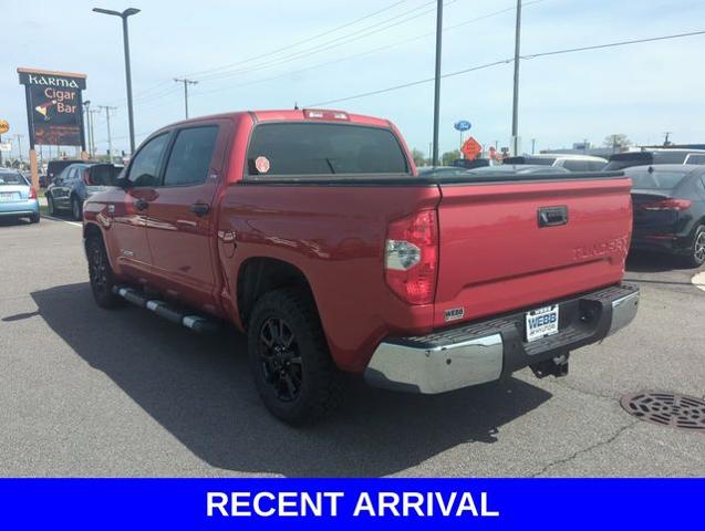 2017 Toyota Tundra 4WD Vehicle Photo in Merrillville, IN 46410