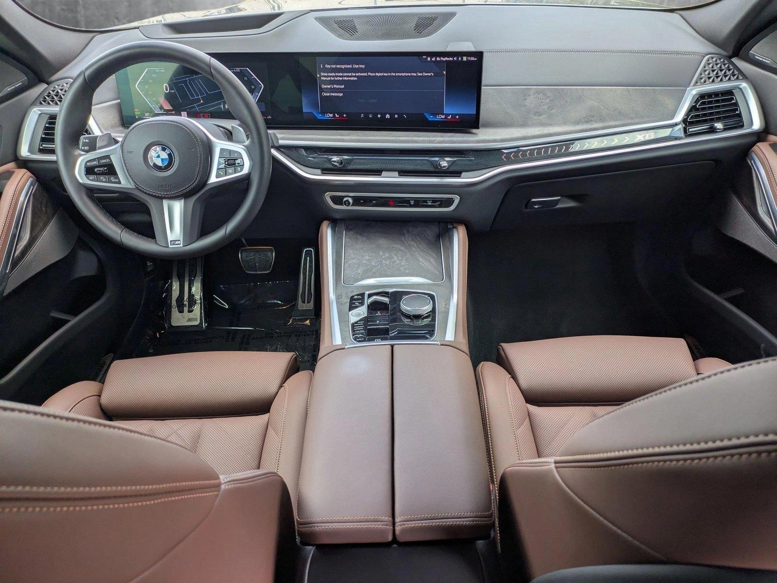 2024 BMW X6 xDrive40i Vehicle Photo in Sarasota, FL 34231