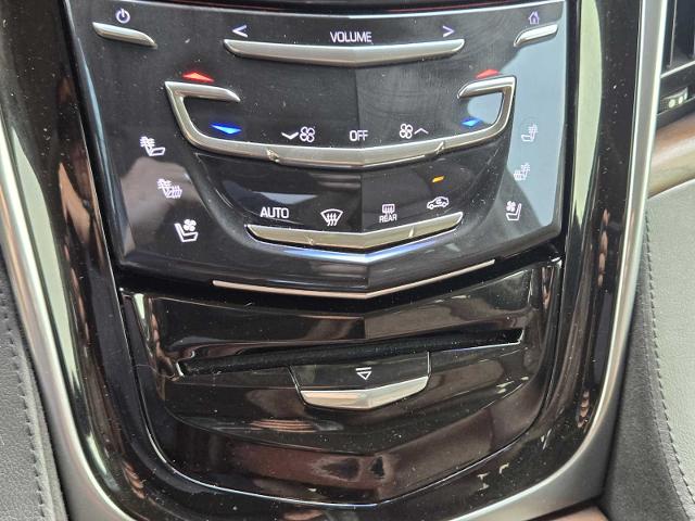 2020 Cadillac Escalade Vehicle Photo in DENTON, TX 76210-9321