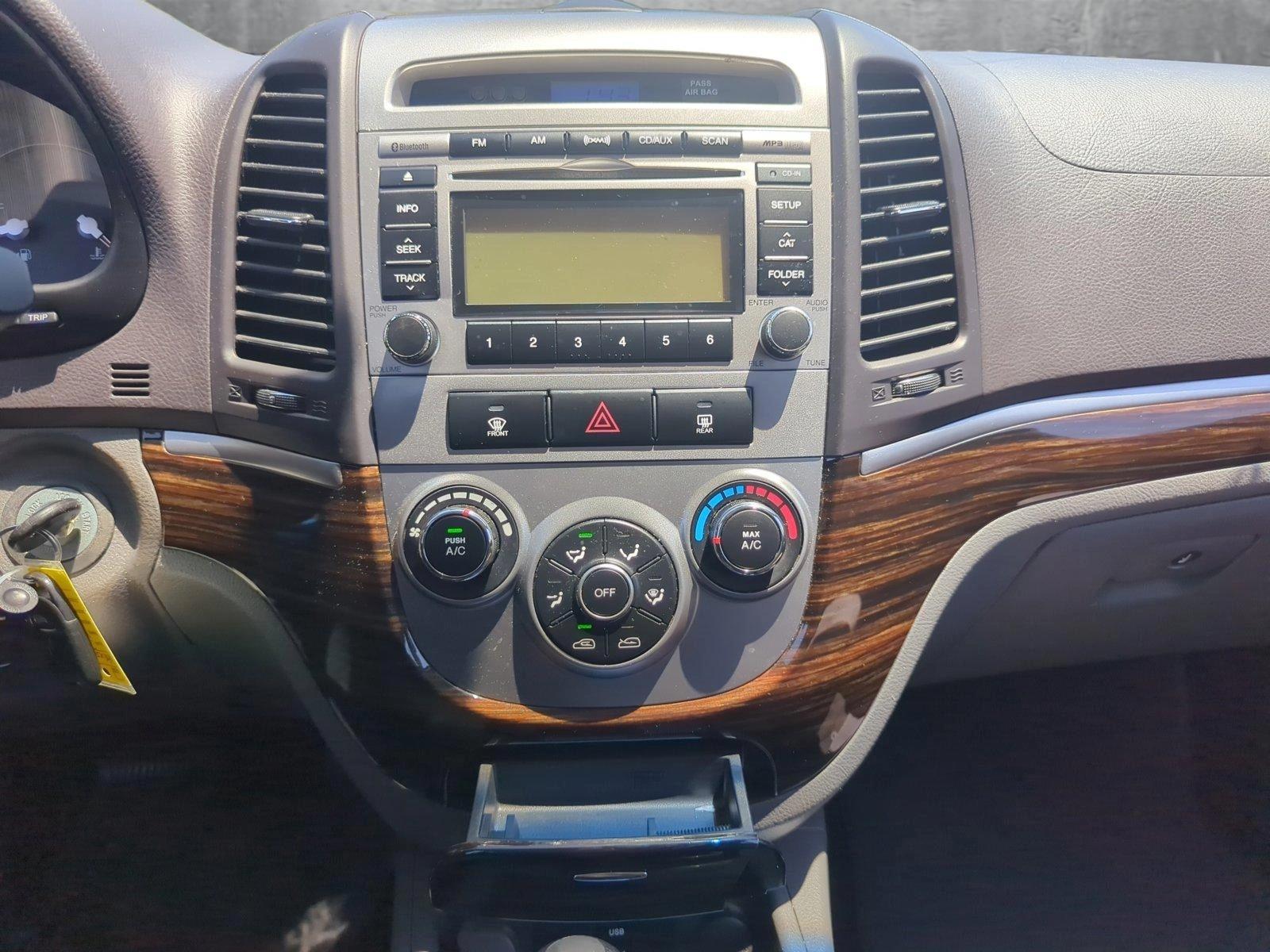 2011 Hyundai SANTA FE Vehicle Photo in Pembroke Pines, FL 33027