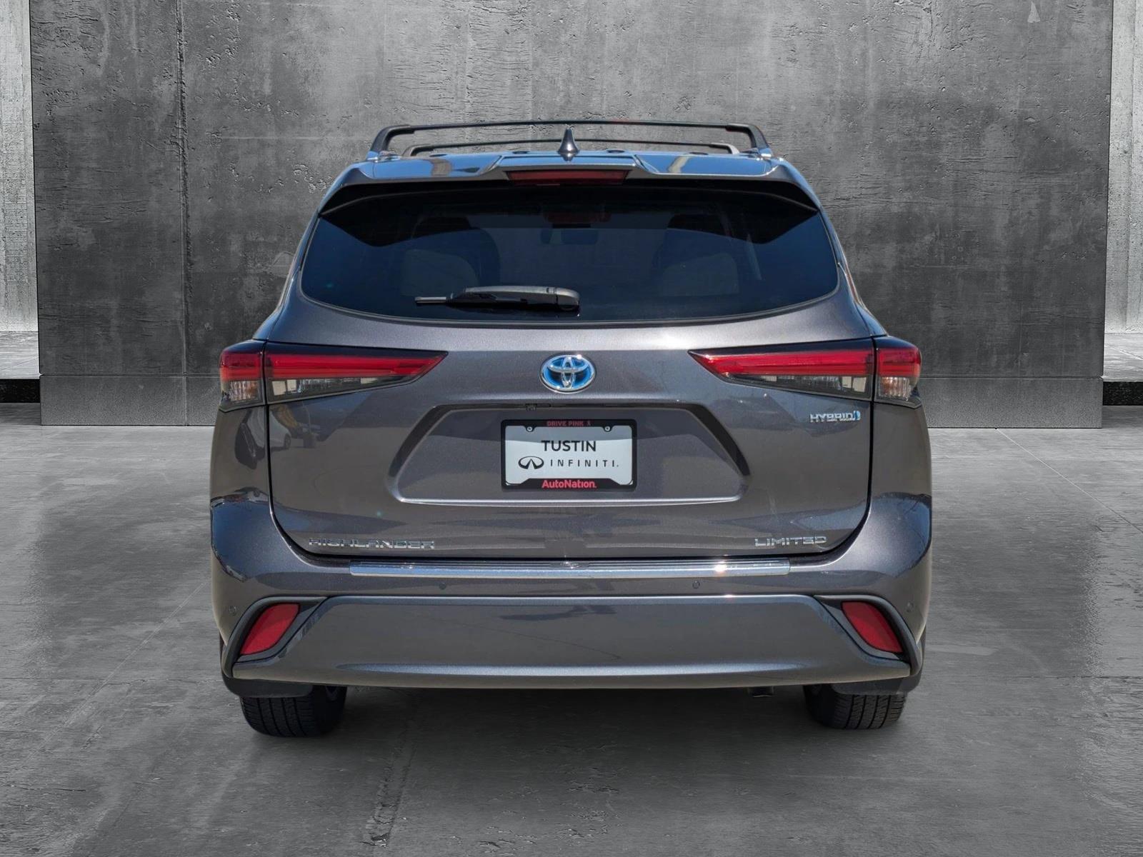 2022 Toyota Highlander Vehicle Photo in Tustin, CA 92782