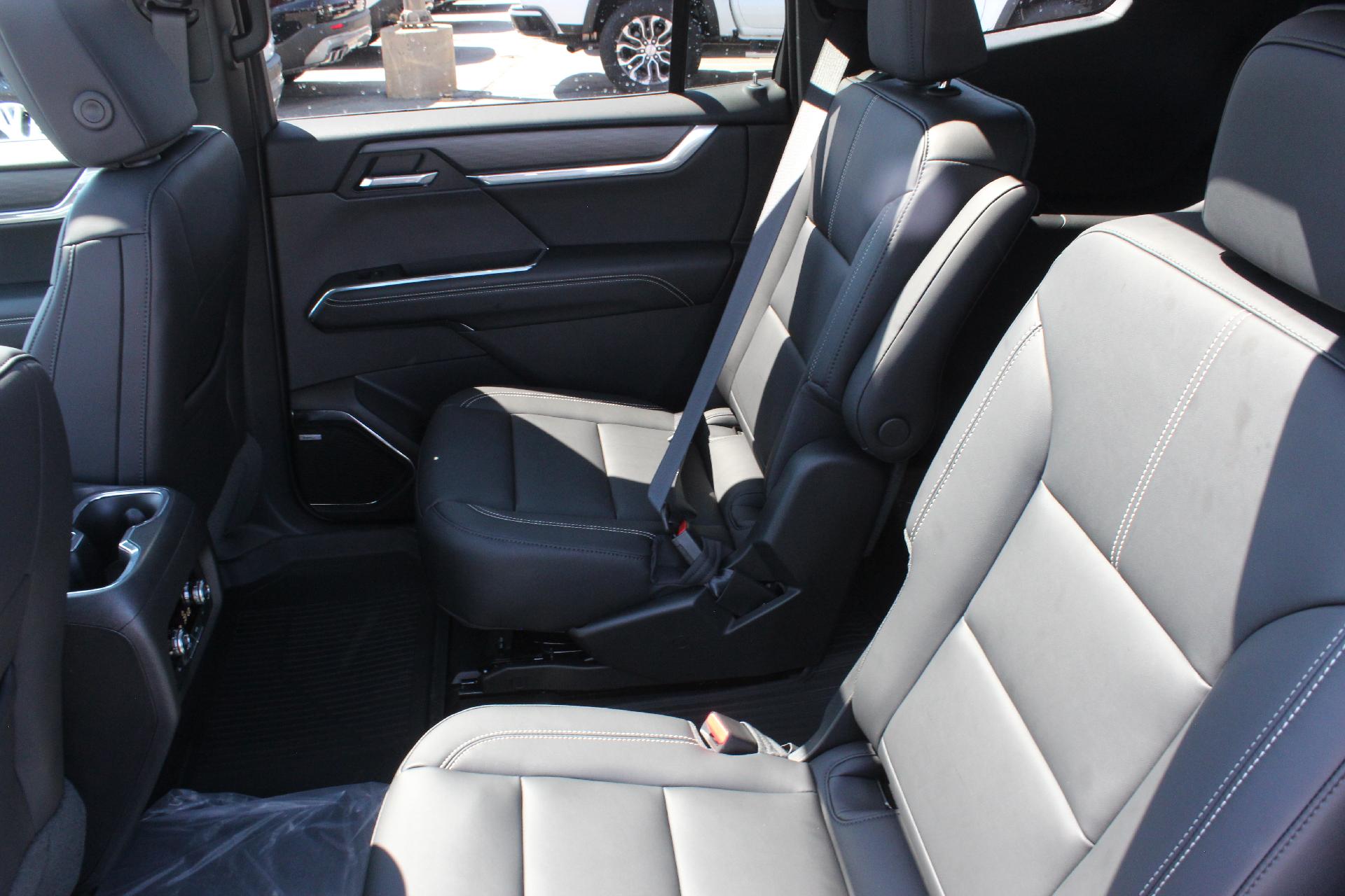 2025 GMC Acadia Vehicle Photo in AURORA, CO 80012-4011