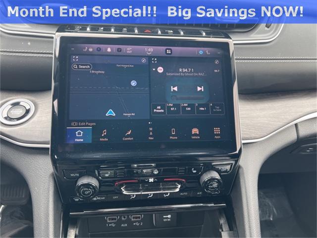 2023 Jeep Grand Cherokee L Vehicle Photo in GREEN BAY, WI 54304-5303