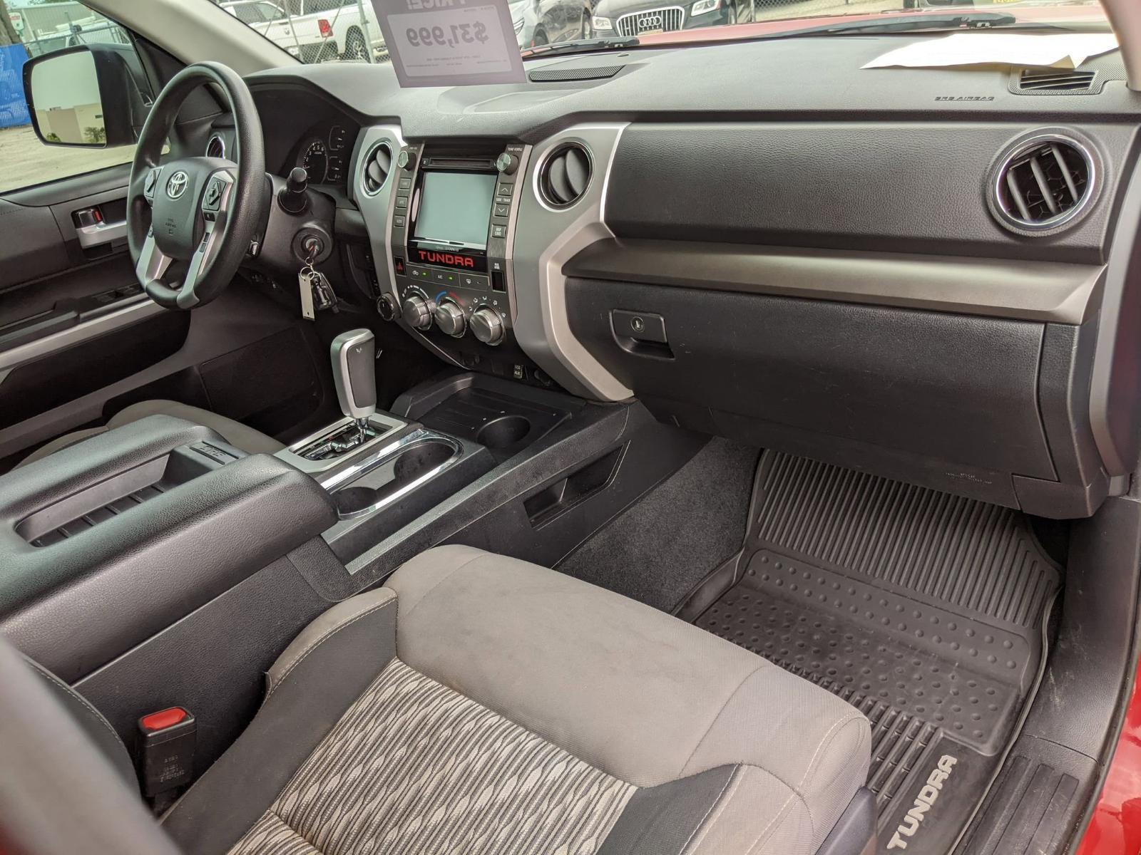 2019 Toyota Tundra 4WD Vehicle Photo in Seguin, TX 78155