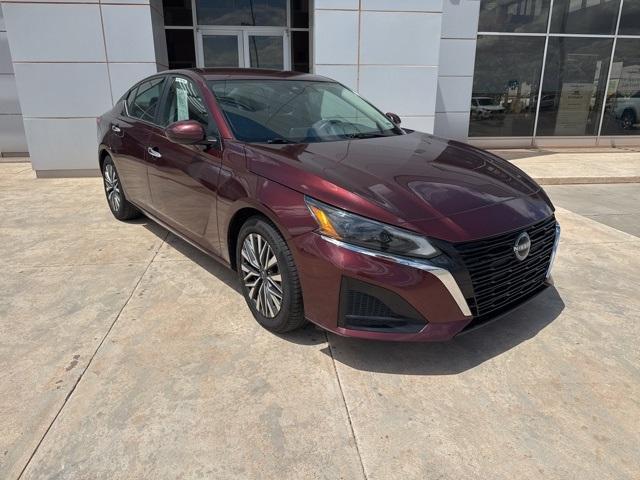 2023 Nissan Altima Vehicle Photo in Winslow, AZ 86047-2439