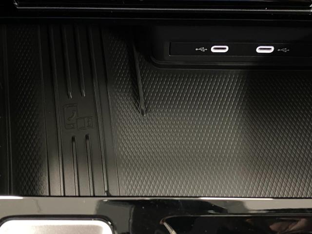 2025 Volkswagen Atlas Vehicle Photo in Appleton, WI 54913