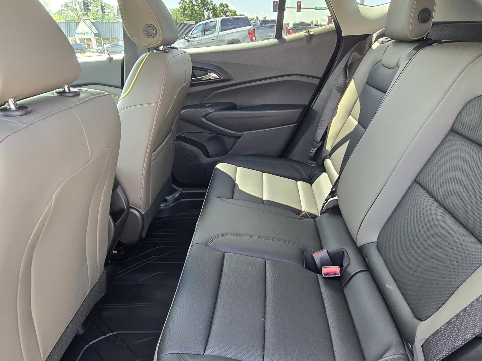 2025 Chevrolet Trax Vehicle Photo in Rolla, MO 65401