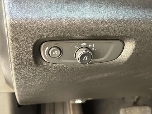 2023 Chevrolet Traverse Vehicle Photo in Roslyn, NY 11576