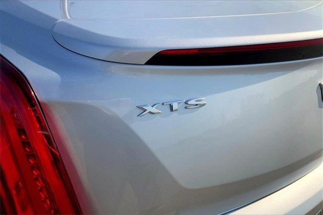 2019 Cadillac XTS Vehicle Photo in TOPEKA, KS 66609-0000