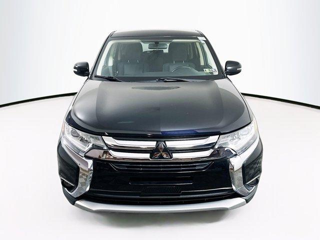 2018 Mitsubishi Outlander Vehicle Photo in Doylsetown, PA 18901