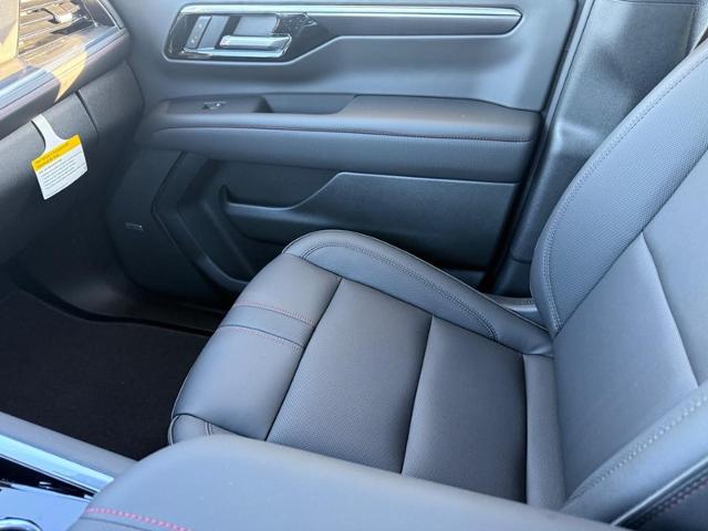 2025 Chevrolet Tahoe Vehicle Photo in COLUMBIA, MO 65203-3903