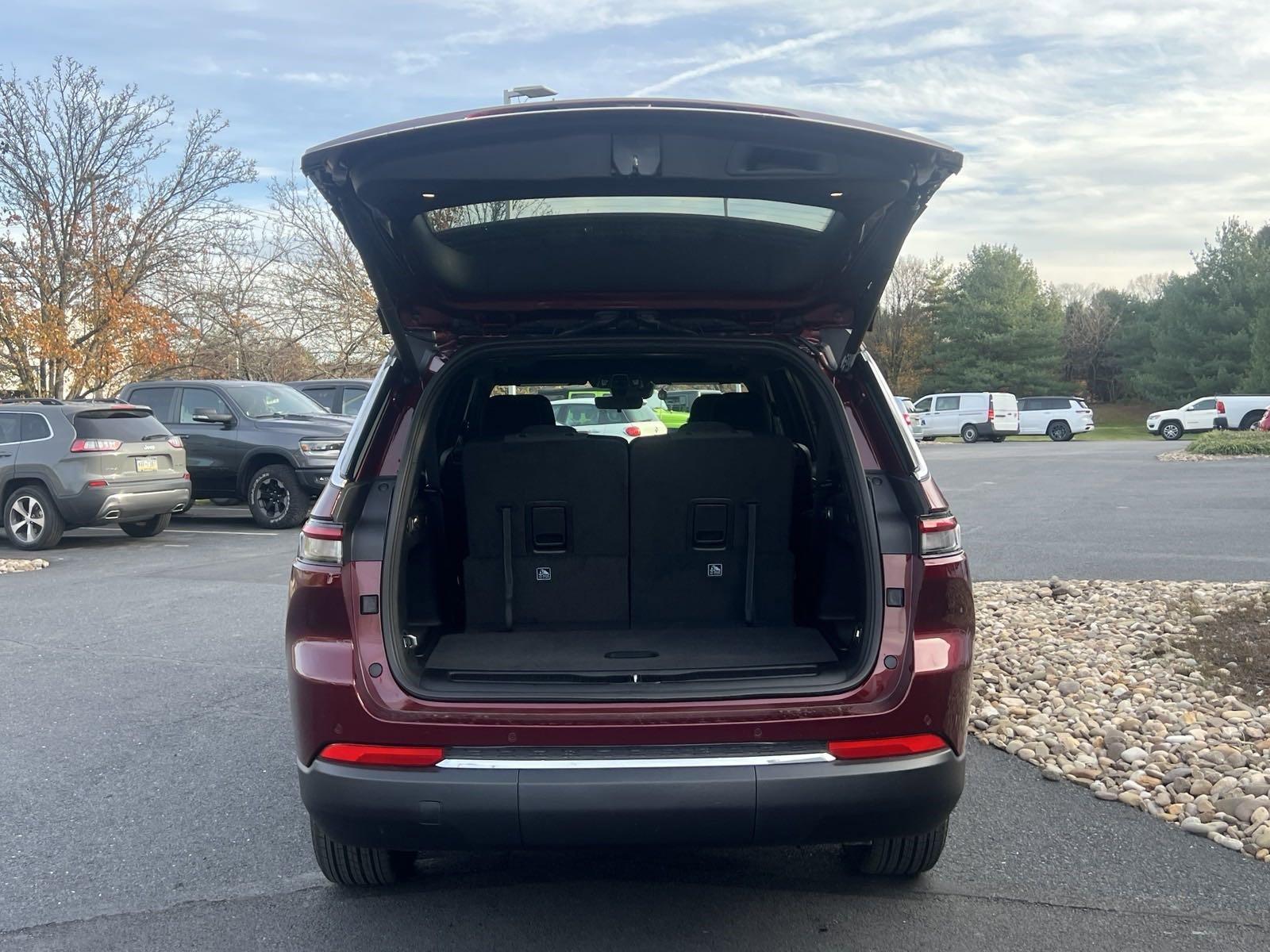 2025 Jeep Grand Cherokee L Vehicle Photo in Mechanicsburg, PA 17050-1707