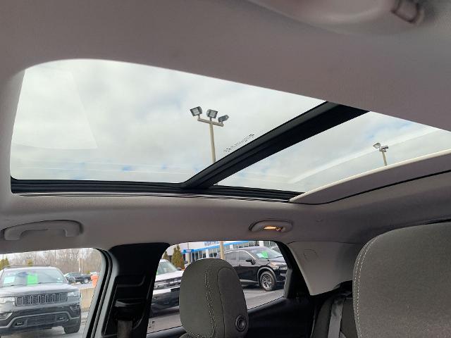 2022 Chevrolet Trailblazer Vehicle Photo in MOON TOWNSHIP, PA 15108-2571