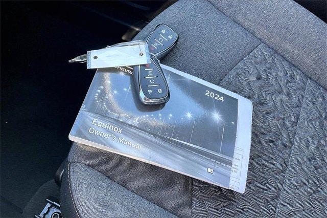 2024 Chevrolet Equinox Vehicle Photo in INDEPENDENCE, MO 64055-1314