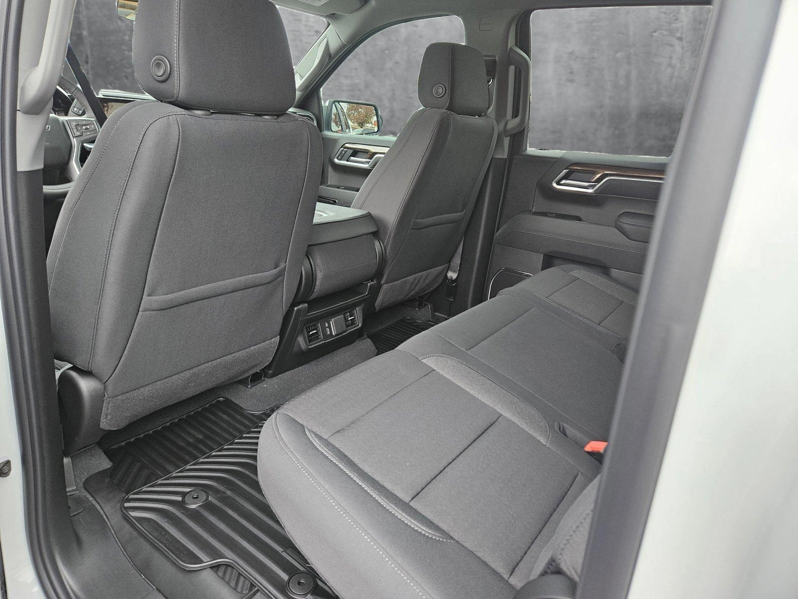 2025 Chevrolet Silverado 1500 Vehicle Photo in NORTH RICHLAND HILLS, TX 76180-7199