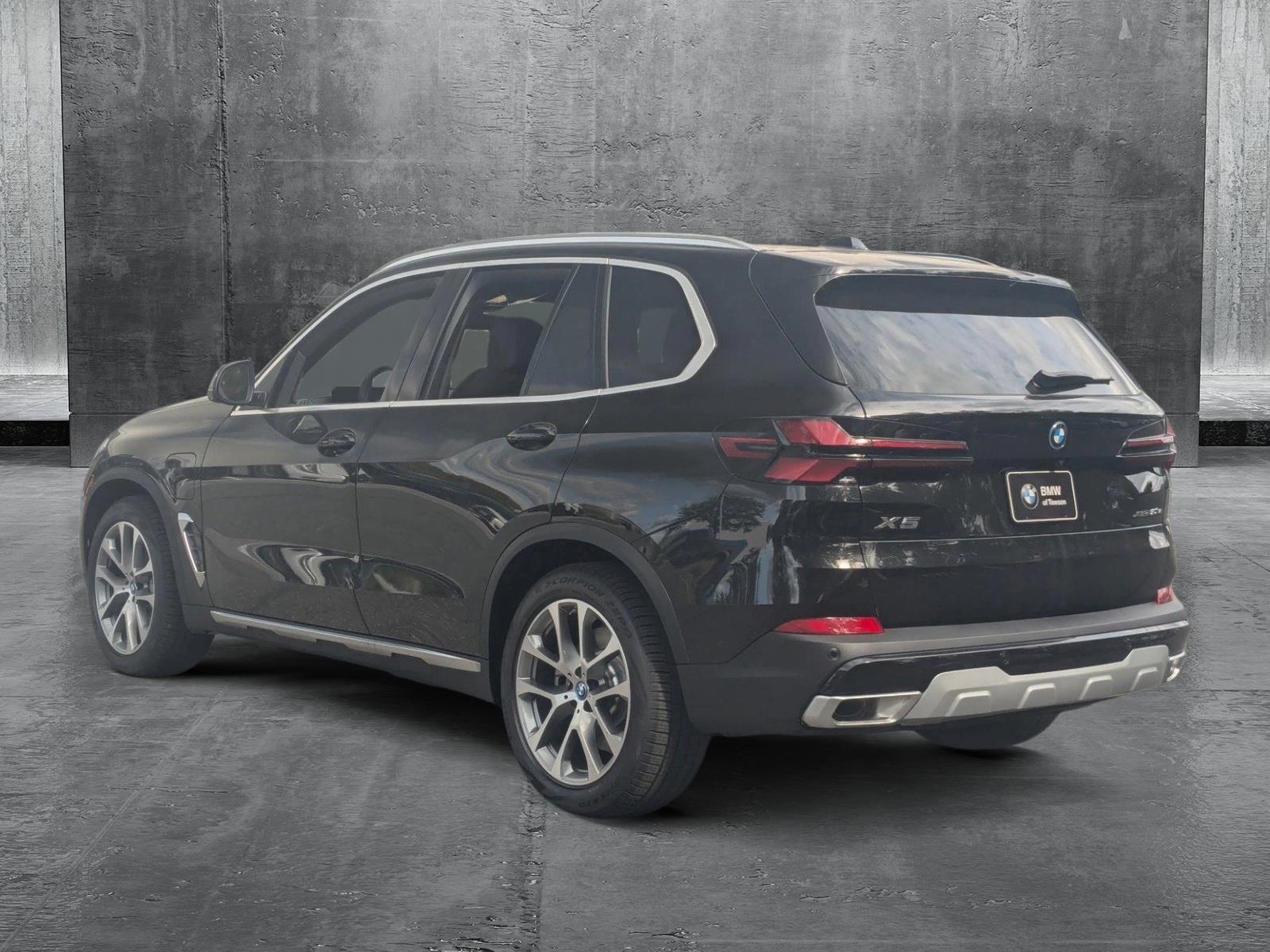 2025 BMW X5 xDrive50e Vehicle Photo in Towson, MD 21204