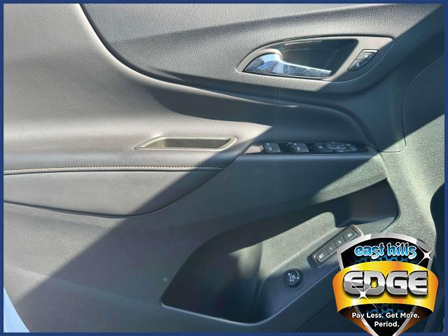 2022 Chevrolet Equinox Vehicle Photo in Roslyn, NY 11576