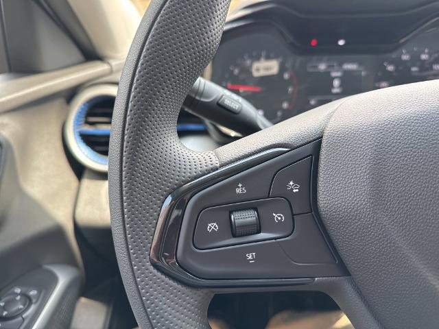 2025 Chevrolet Trax Vehicle Photo in MARION, NC 28752-6372