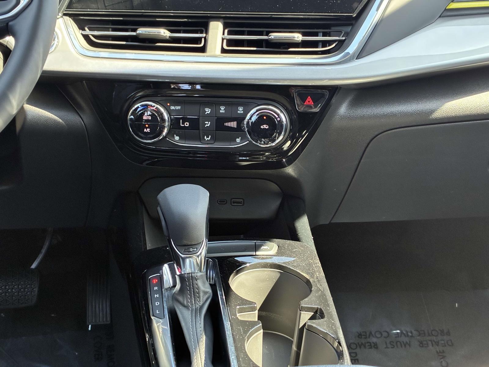2025 Chevrolet Trax Vehicle Photo in LOS ANGELES, CA 90007-3794