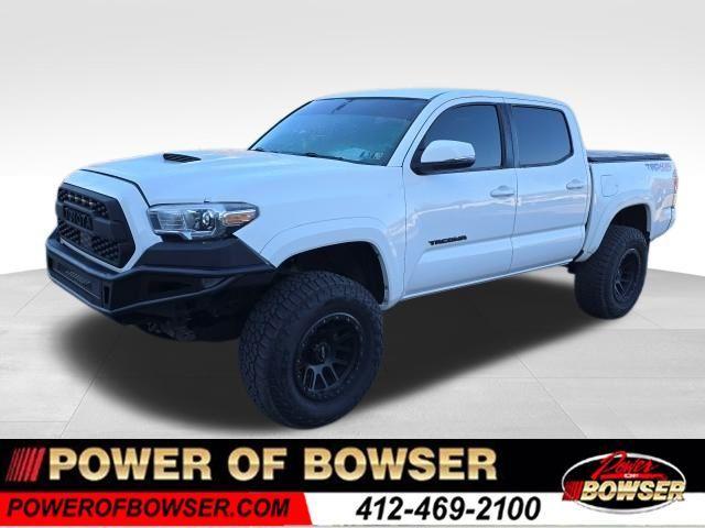2020 Toyota Tacoma 4WD Vehicle Photo in Pleasant Hills, PA 15236
