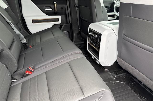 2025 GMC HUMMER EV SUV Vehicle Photo in ELK GROVE, CA 95757-8703