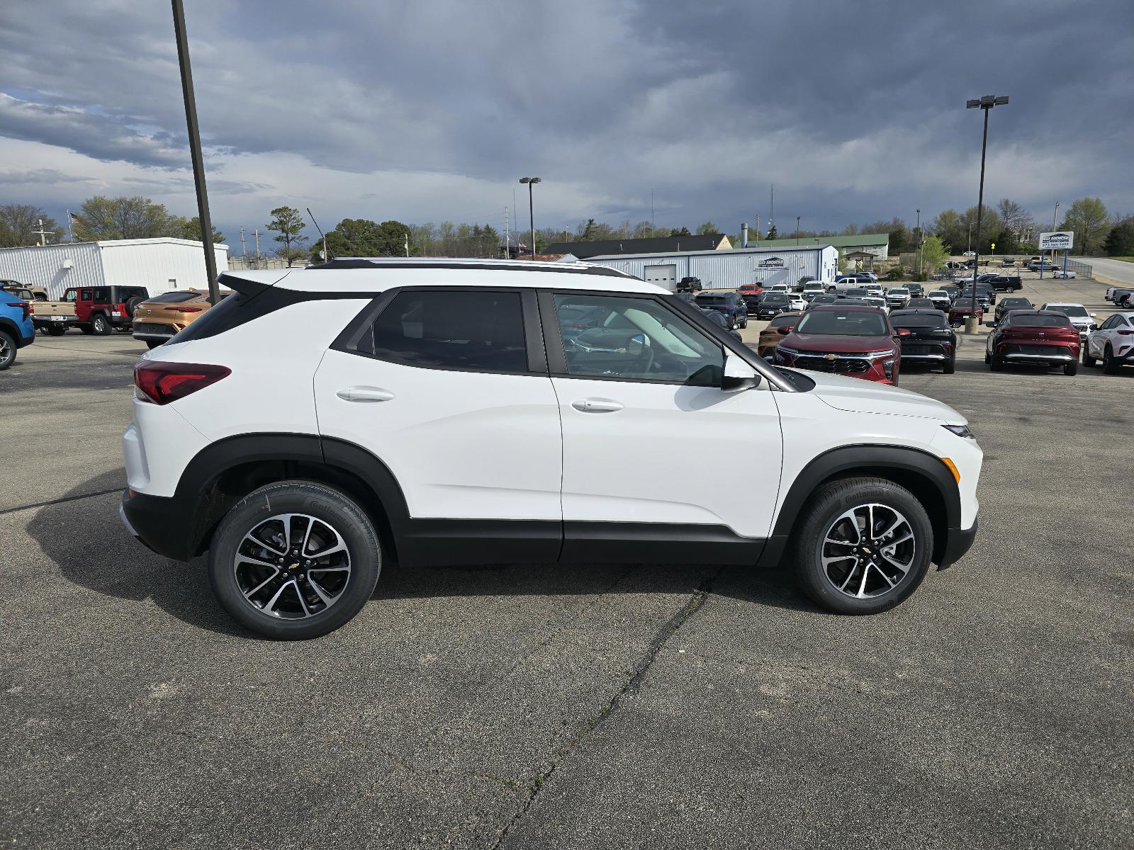 2025 Chevrolet Trailblazer Vehicle Photo in Rolla, MO 65401