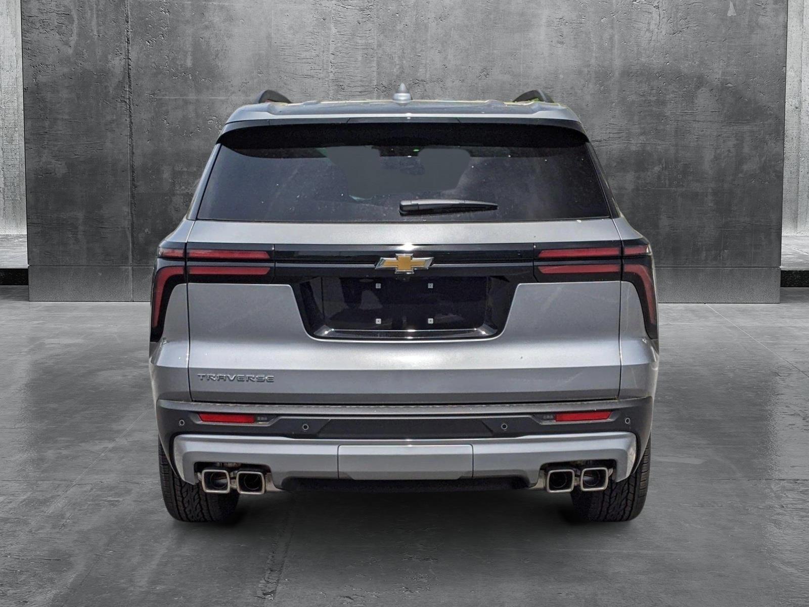 2025 Chevrolet Traverse Vehicle Photo in TIMONIUM, MD 21093-2300