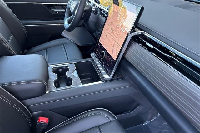 2025 GMC Sierra EV Vehicle Photo in ELK GROVE, CA 95757-8703
