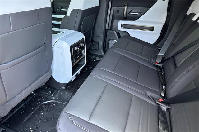 2025 GMC HUMMER EV SUV Vehicle Photo in ELK GROVE, CA 95757-8703
