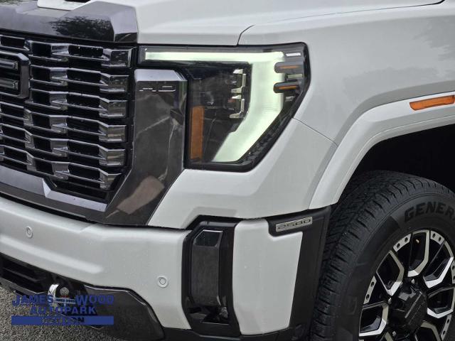2024 GMC Sierra 2500 HD Vehicle Photo in DENTON, TX 76210-9321