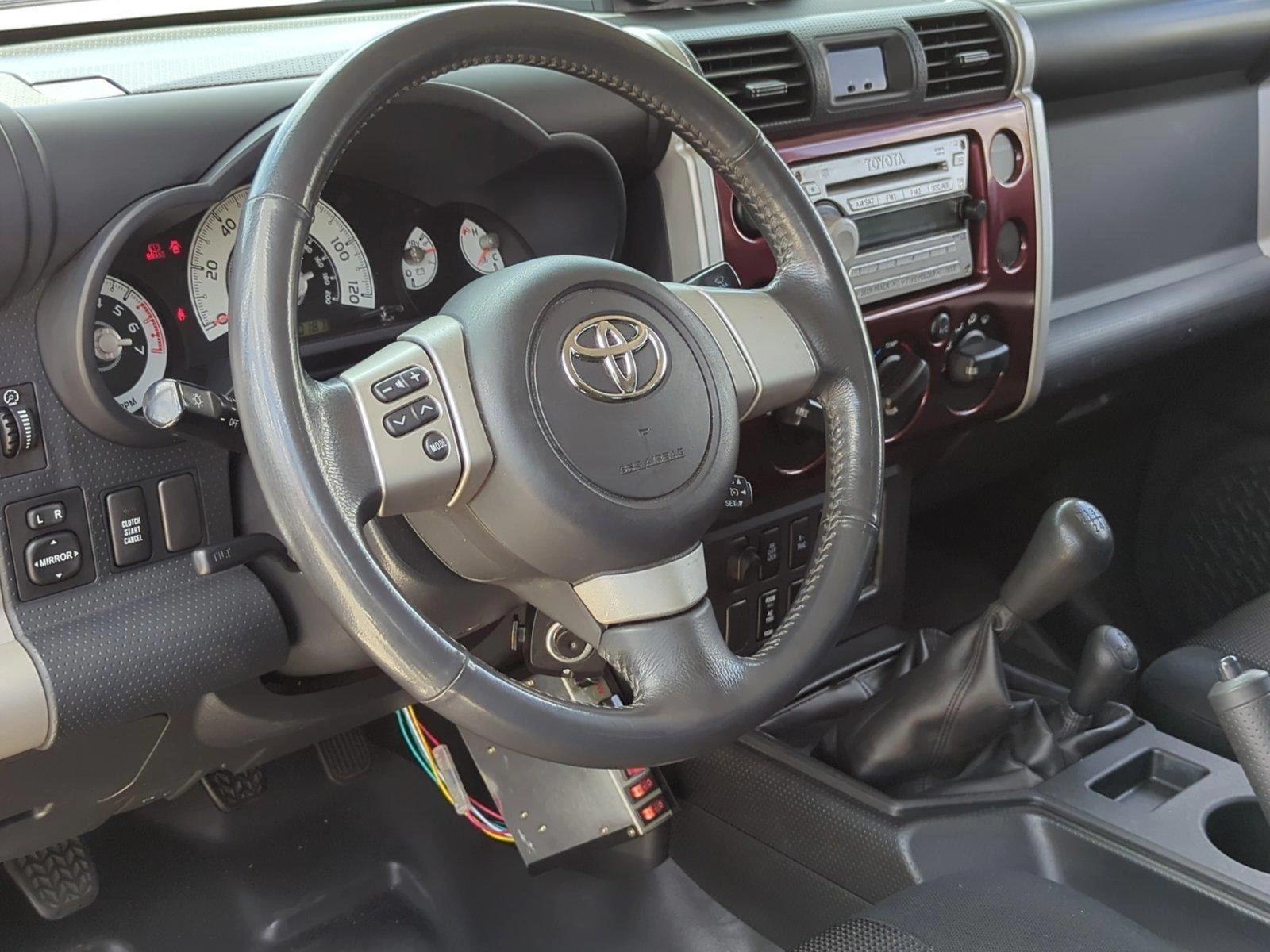 2007 Toyota FJ Cruiser Vehicle Photo in Margate, FL 33063