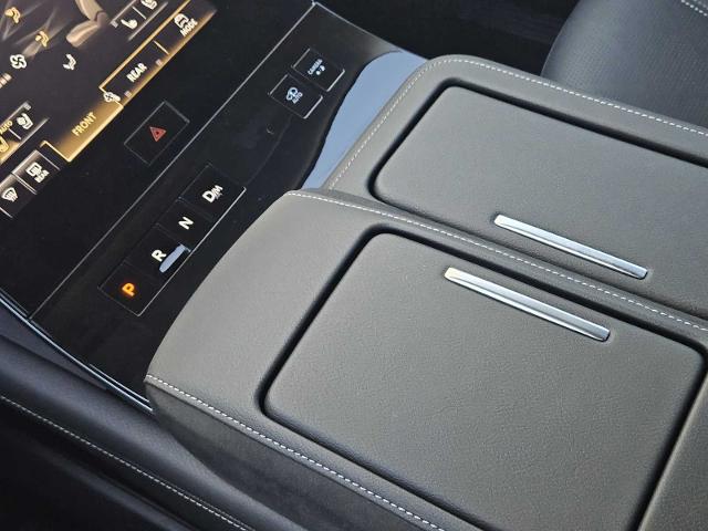 2025 INFINITI QX80 Vehicle Photo in Fort Worth, TX 76132