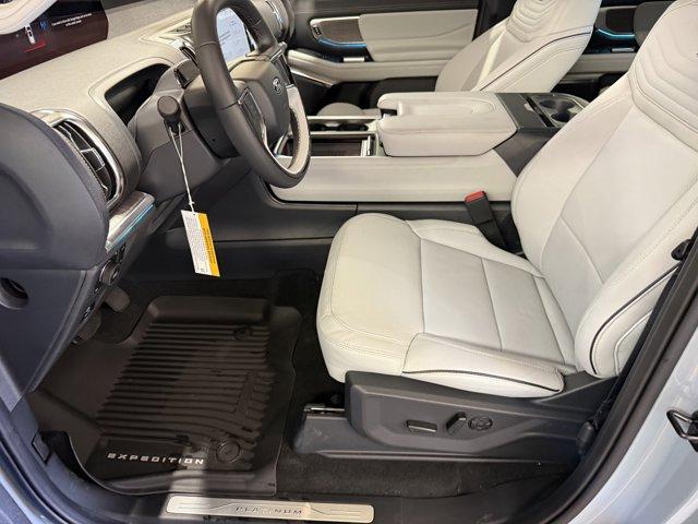 2025 Ford Expedition Vehicle Photo in Ogallala, NE 69153