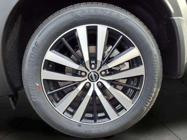2025 Nissan Pathfinder Vehicle Photo in Oshkosh, WI 54904