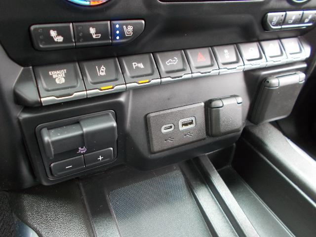 2021 GMC Sierra 2500 HD Vehicle Photo in LOWELL, MA 01852-4336