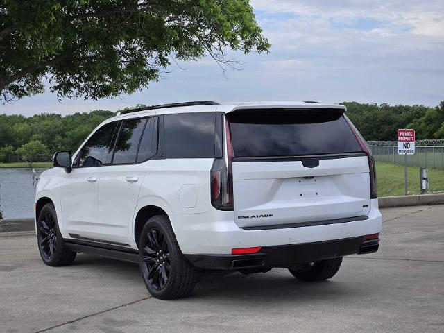 2021 Cadillac Escalade Vehicle Photo in DENTON, TX 76210-9321