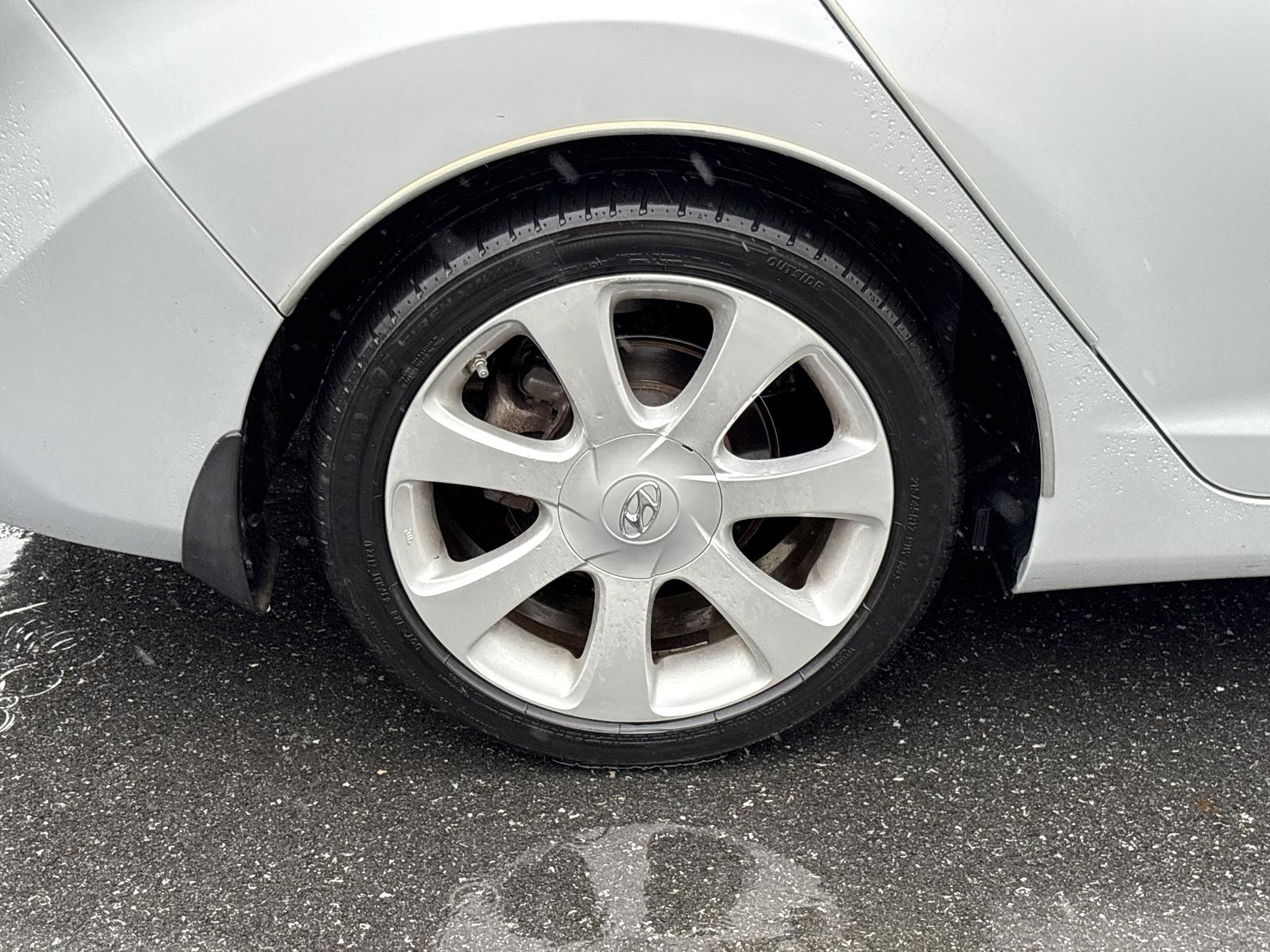 2013 Hyundai ELANTRA Vehicle Photo in Mechanicsburg, PA 17050