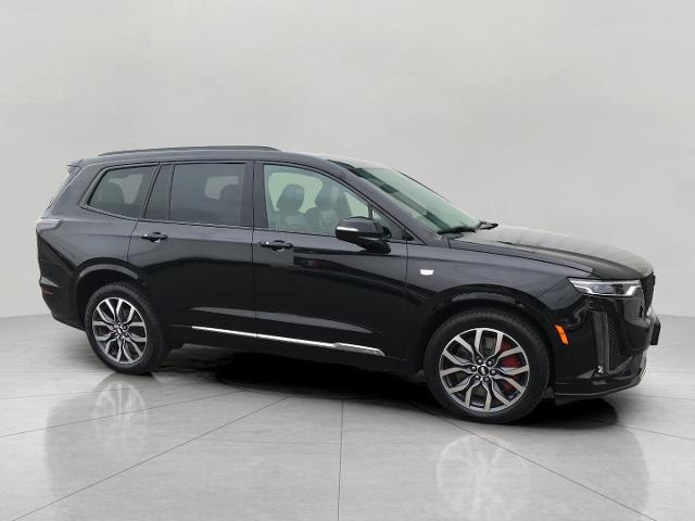 2024 Cadillac XT6 Vehicle Photo in GREEN BAY, WI 54303-3330