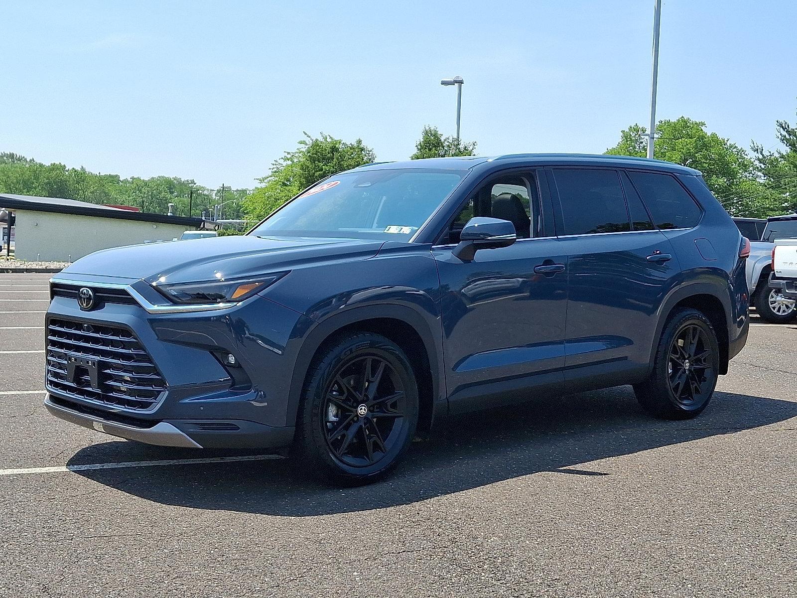2024 Toyota Grand Highlander Vehicle Photo in Trevose, PA 19053