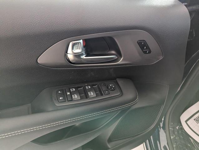 2025 Chrysler Pacifica Vehicle Photo in Oshkosh, WI 54901
