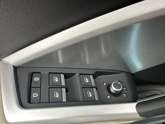 2025 Audi Q3 Vehicle Photo in HOUSTON, TX 77090