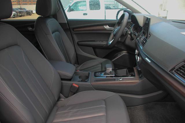 2024 Audi Q5 Vehicle Photo in SUGAR LAND, TX 77478