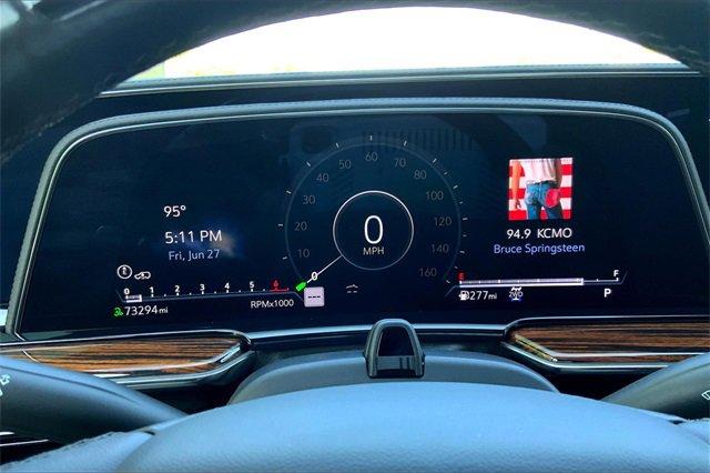 2022 Cadillac Escalade ESV Vehicle Photo in KANSAS CITY, MO 64114-4545