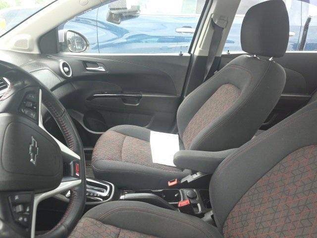 2018 Chevrolet Sonic Vehicle Photo in ENGLEWOOD, CO 80113-6708