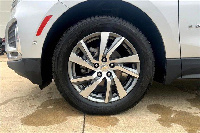 2022 Chevrolet Equinox Vehicle Photo in TOPEKA, KS 66609-0000