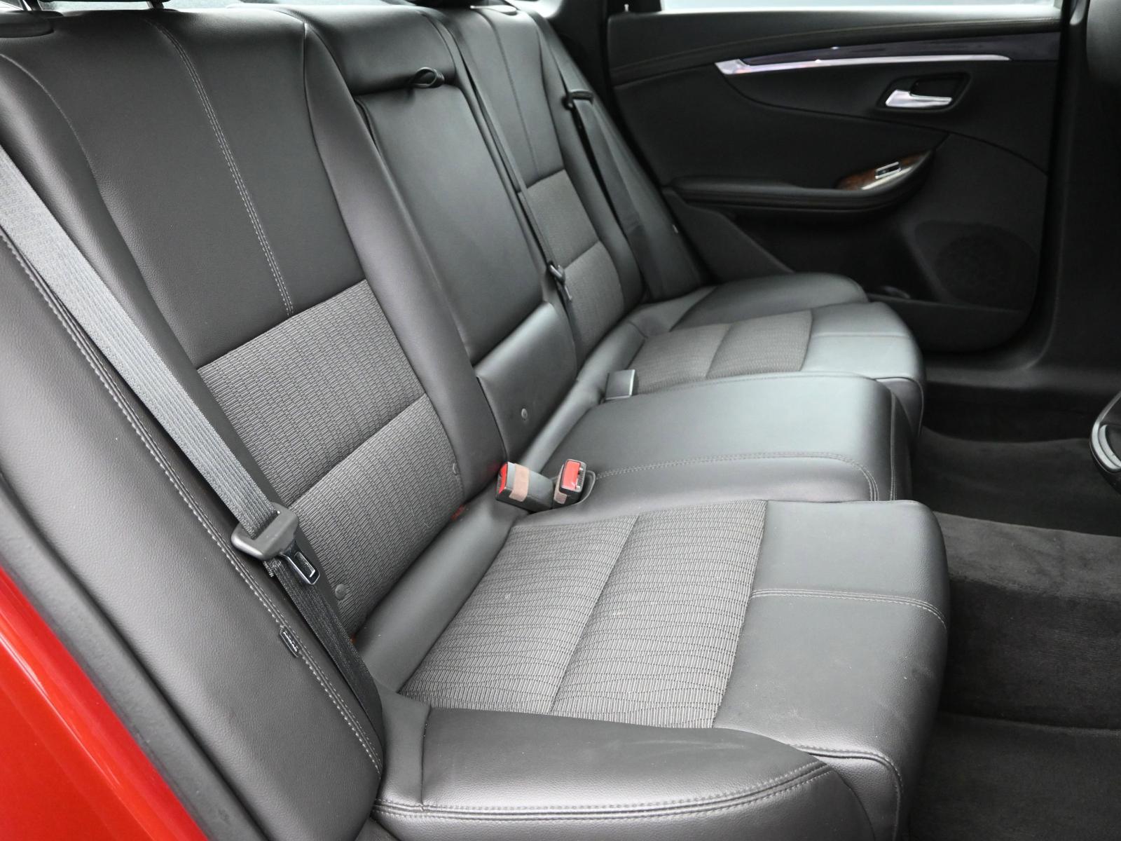 2014 Chevrolet Impala Vehicle Photo in Cedar Rapids, IA 52402