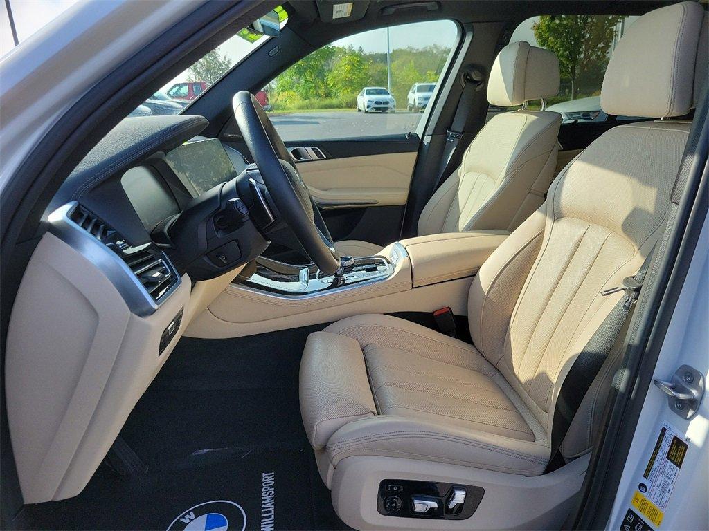 2021 BMW X5 xDrive40i Vehicle Photo in Muncy, PA 17756