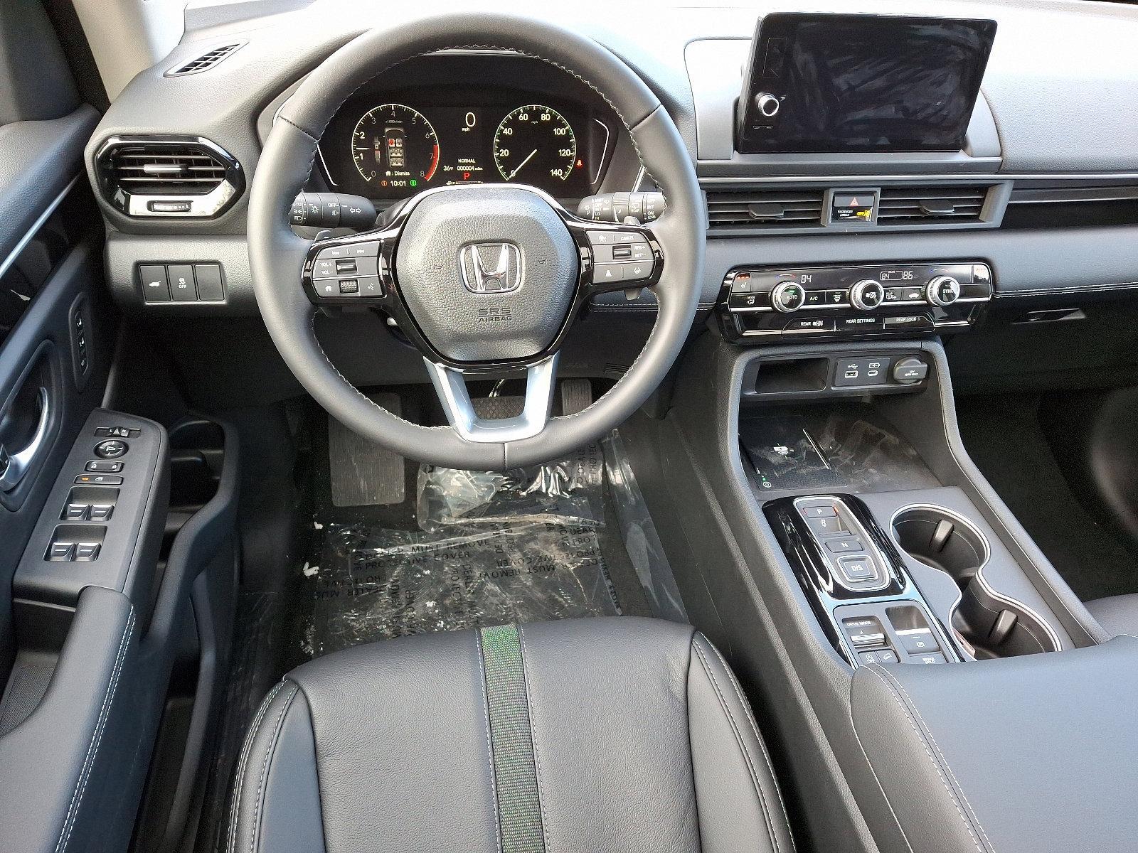 2025 Honda Pilot Vehicle Photo in Harrisburg, PA 17111