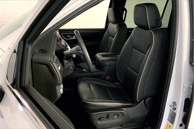 2024 GMC Yukon XL Vehicle Photo in KANSAS CITY, MO 64114-4502