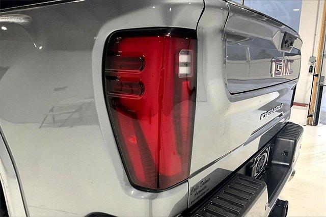 2024 GMC Sierra 2500 HD Vehicle Photo in TOPEKA, KS 66609-0000